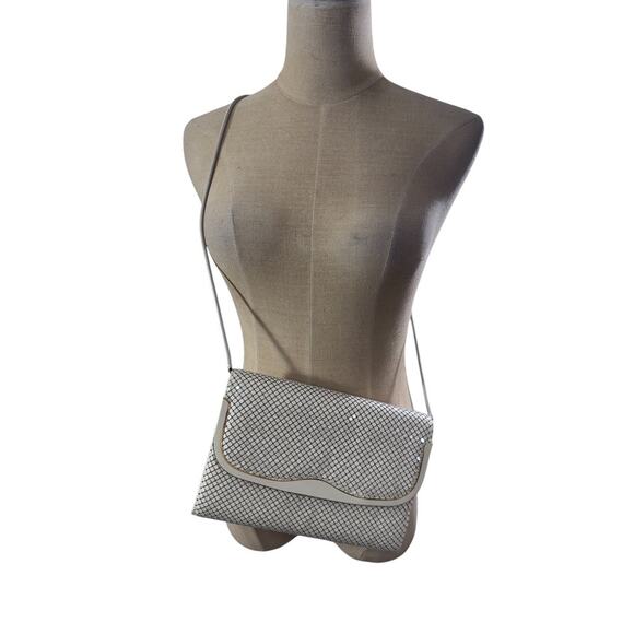 "VUTRUBA" 1960 Vintage Metal Mesh Crossbody Purse Snap Closure Chain Strap Clean - Picture 1 of 9